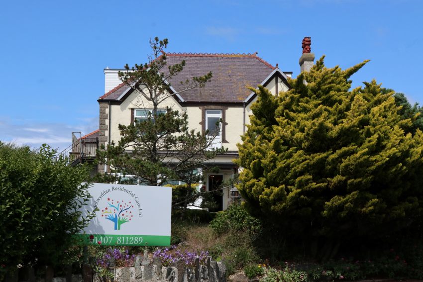 Elderly care home image